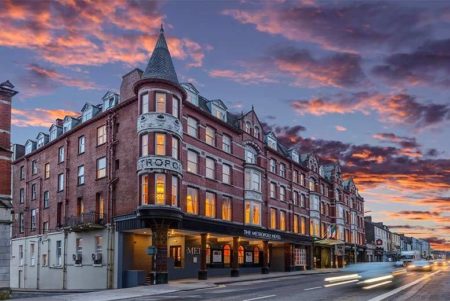 CORK CITY CENTRE: Metropole Hotel wedding fair - Vimarsana News