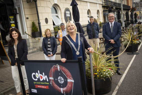 COBH, EAST CORK: Branded windbreakers improve aesthetics of Al Fresco dining COBH, EAST CORK: Branded windbreakers improve aesthetics of Al Fresco dining