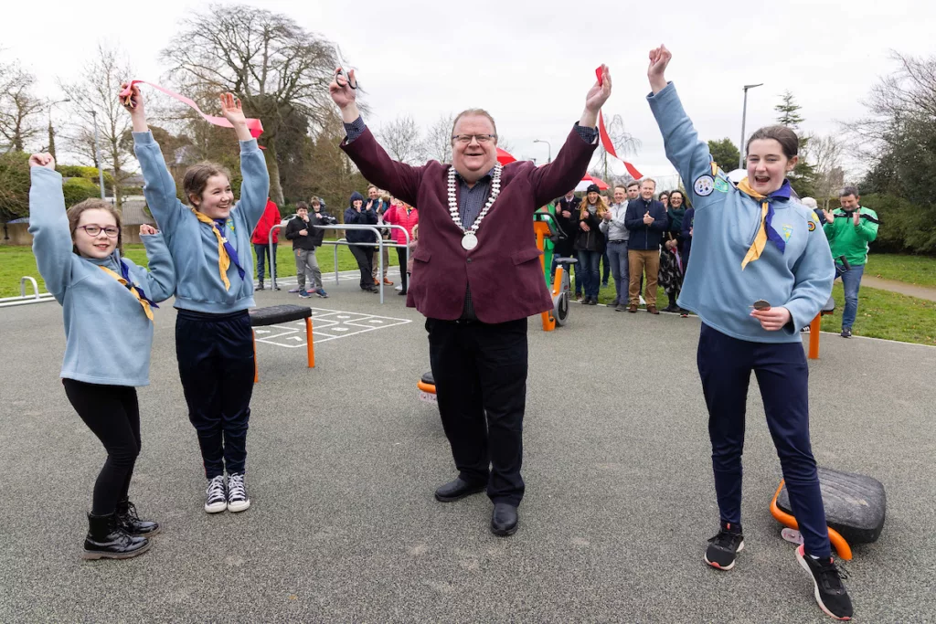 Passage West Welcomes New Outdoor Gym - Vimarsana News