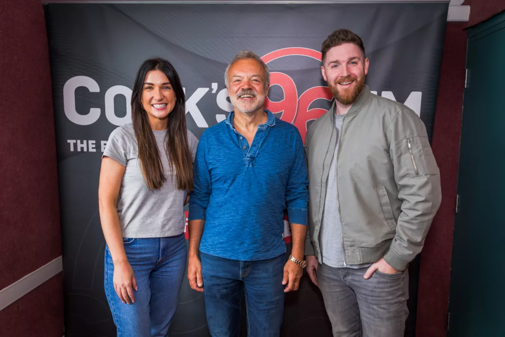 Graham Norton appears as surprise guest on local radio station - Vimarsana News