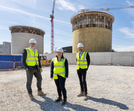 (L-R) Kevin Fitzduff, Managing Director, Stream BioEnergy, Karen Doyle, Head of Business Development, Gas Networks Ireland, Morgan Burke, Chief Operating Officer (COO), Stream BioEnergy